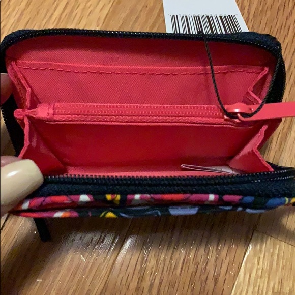 Vera Bradley ZIP Around Wallet NWT - Picture 3 of 4